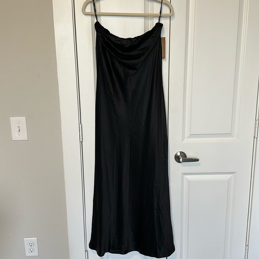 ✨NEW ✨ o.p.t Reagan Black Silk Dress Size Medium